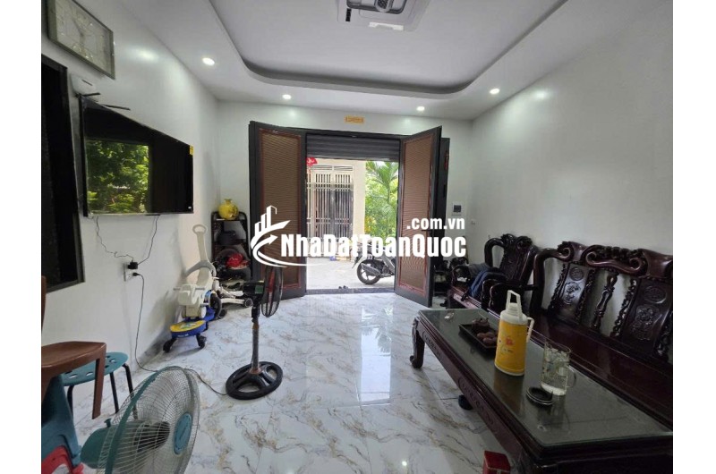 BÁN NHÀ  CỔ LINH THẠCH BÀN LONG BIÊN – 39M² – 4 TẦNG – NGÕ Ô TÔ – 4 PHÒNG NGỦ – 7,8 TỶ – SỔ ĐỎ CHÍNH CHỦ